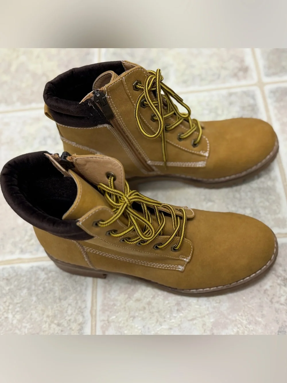 Sophie17 Kids Tan Faux Suede Lace-Up Combat Boots Size 4